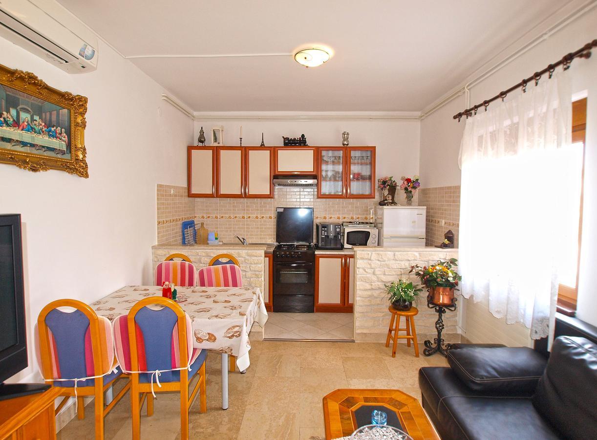 Mato 1488 Apartment