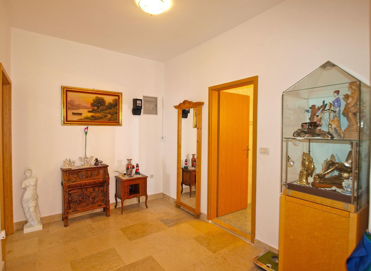 Mato 1488 Apartment