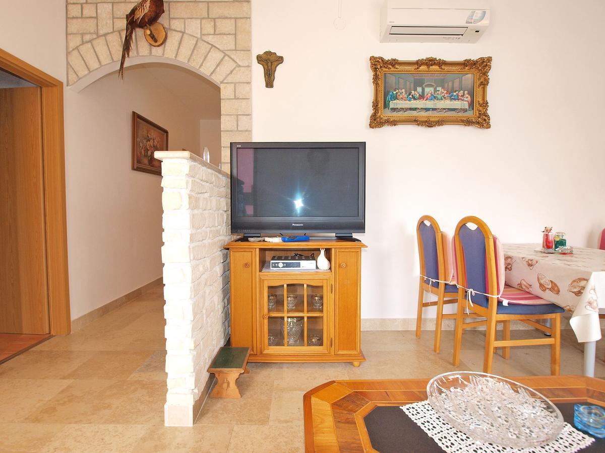 Mato 1488 Apartment Pula